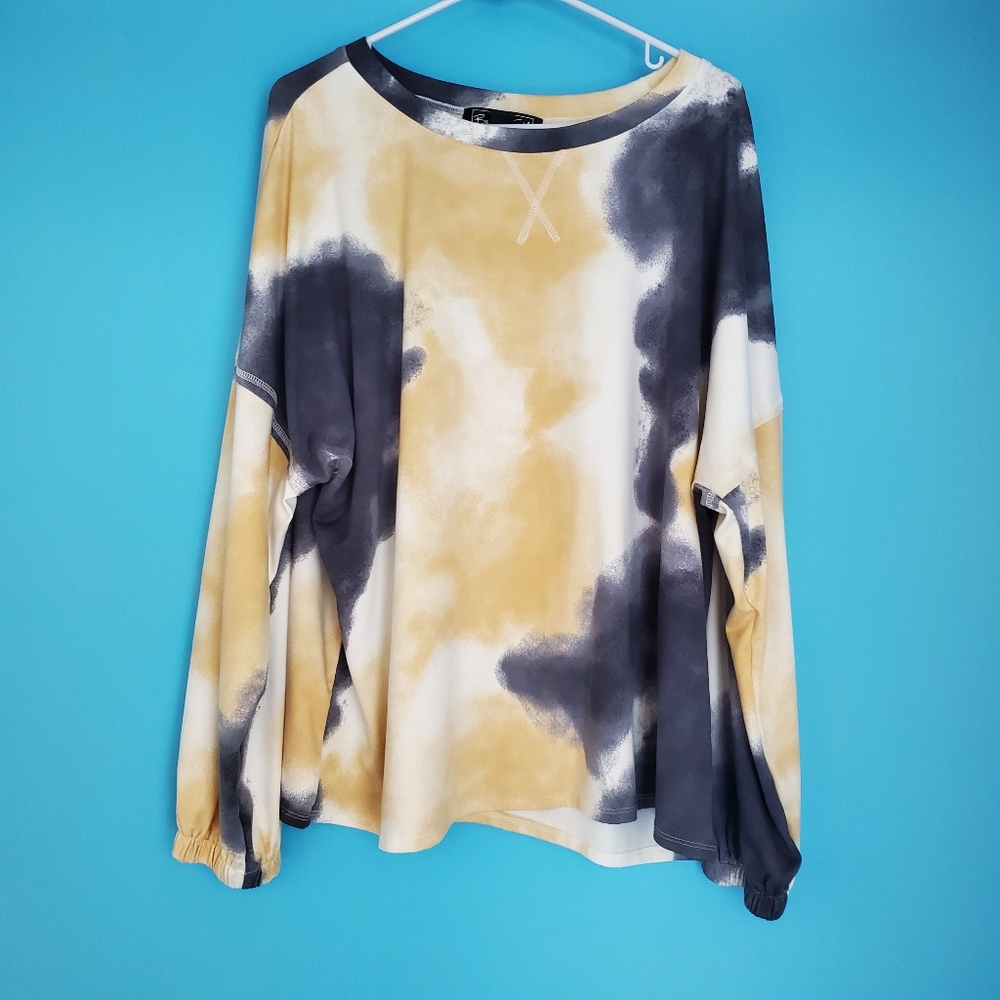 Brittany Humble Sweatshirt Size Large Tie Dye Soft Stretch